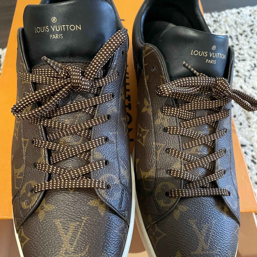 Louis Vuitton Frontrow Monogram - Size 10 LV/ 11 US Mens